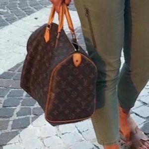 Louis Vuitton Speedy 30” monogram canvas
